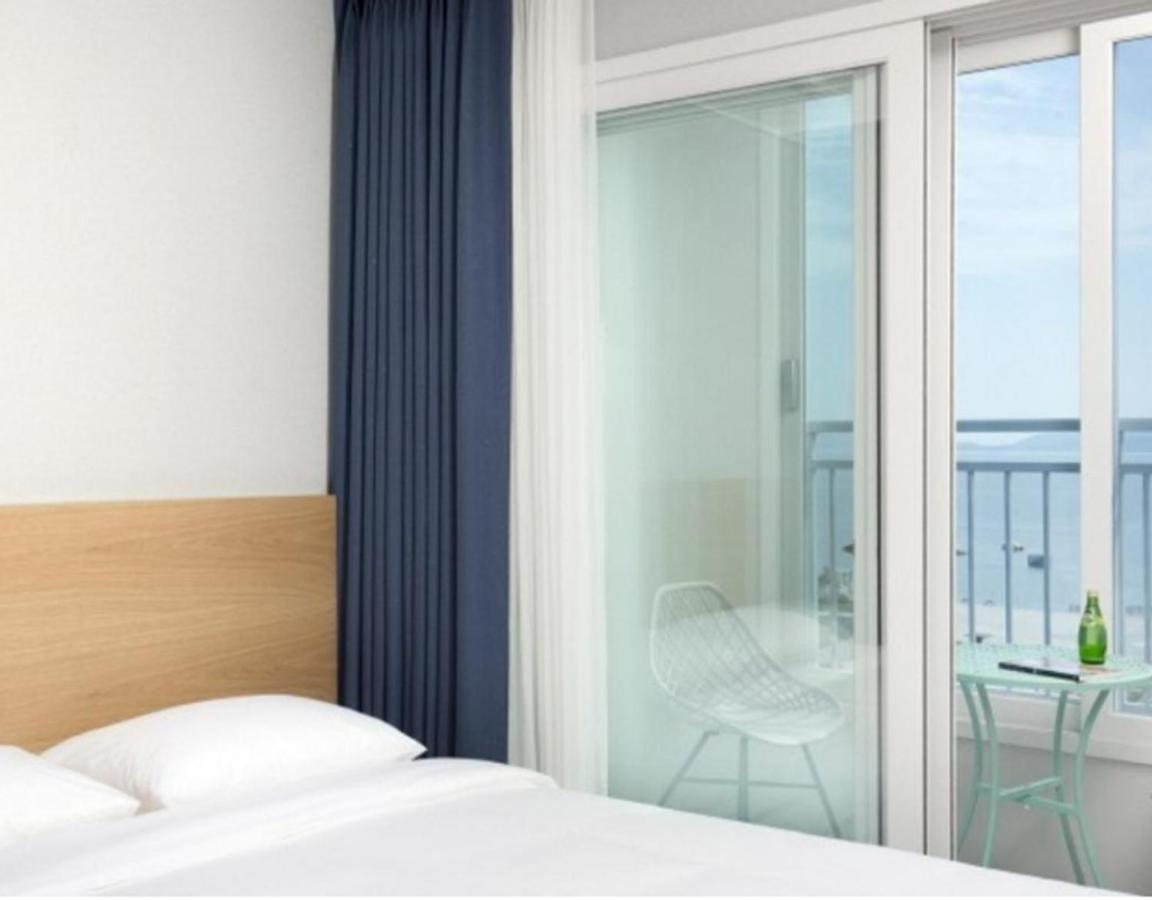 Yeosu Hotel First City Εξωτερικό φωτογραφία