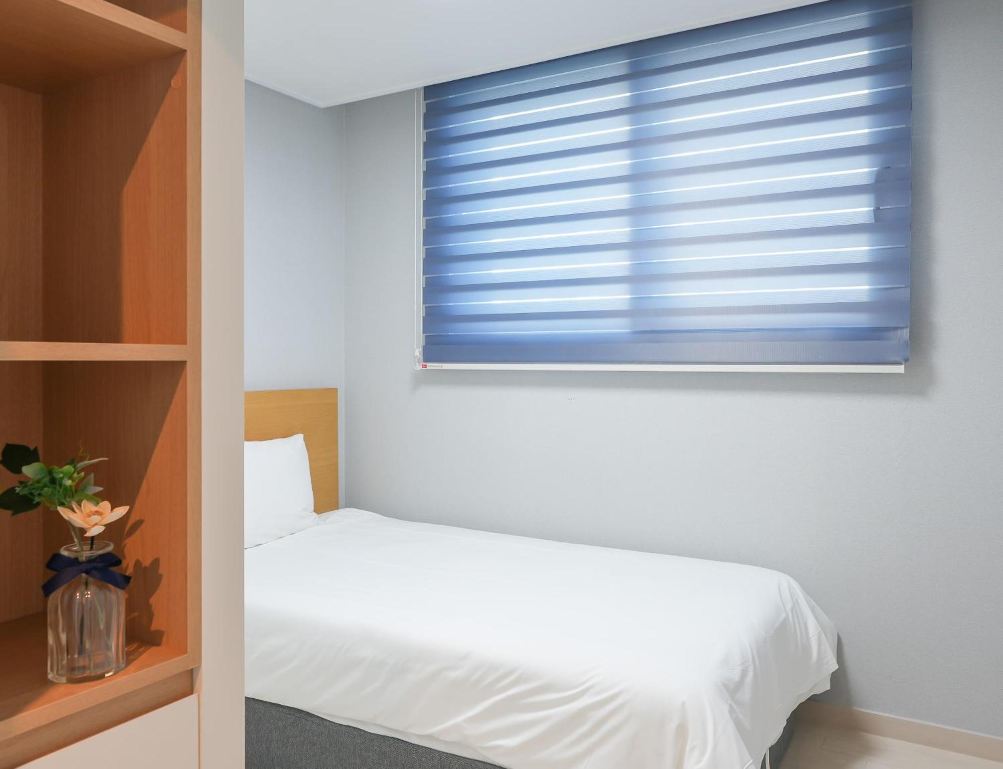 Yeosu Hotel First City Εξωτερικό φωτογραφία